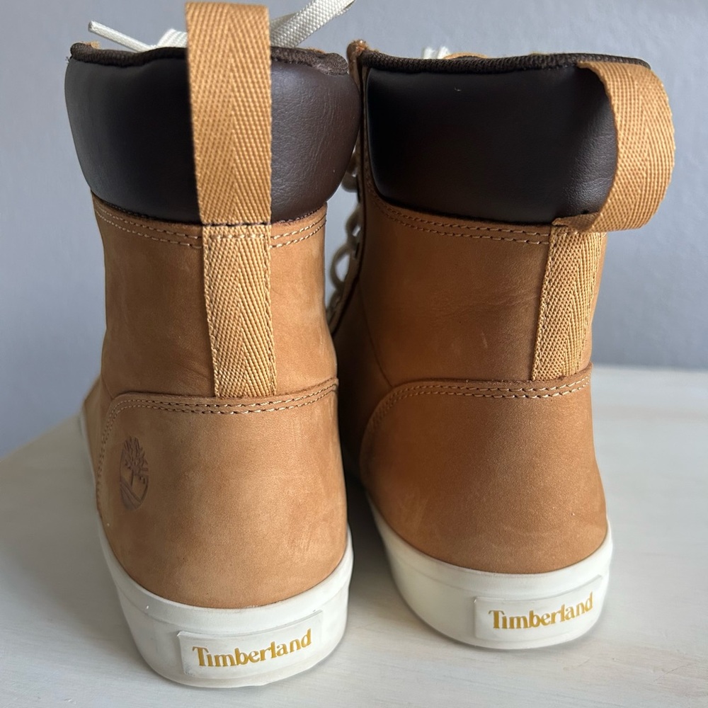 Timberland Women’s Skyla Bay 6-inch boots, Wheat Nubuck (tan) size 9. - Picture 6 of 9
